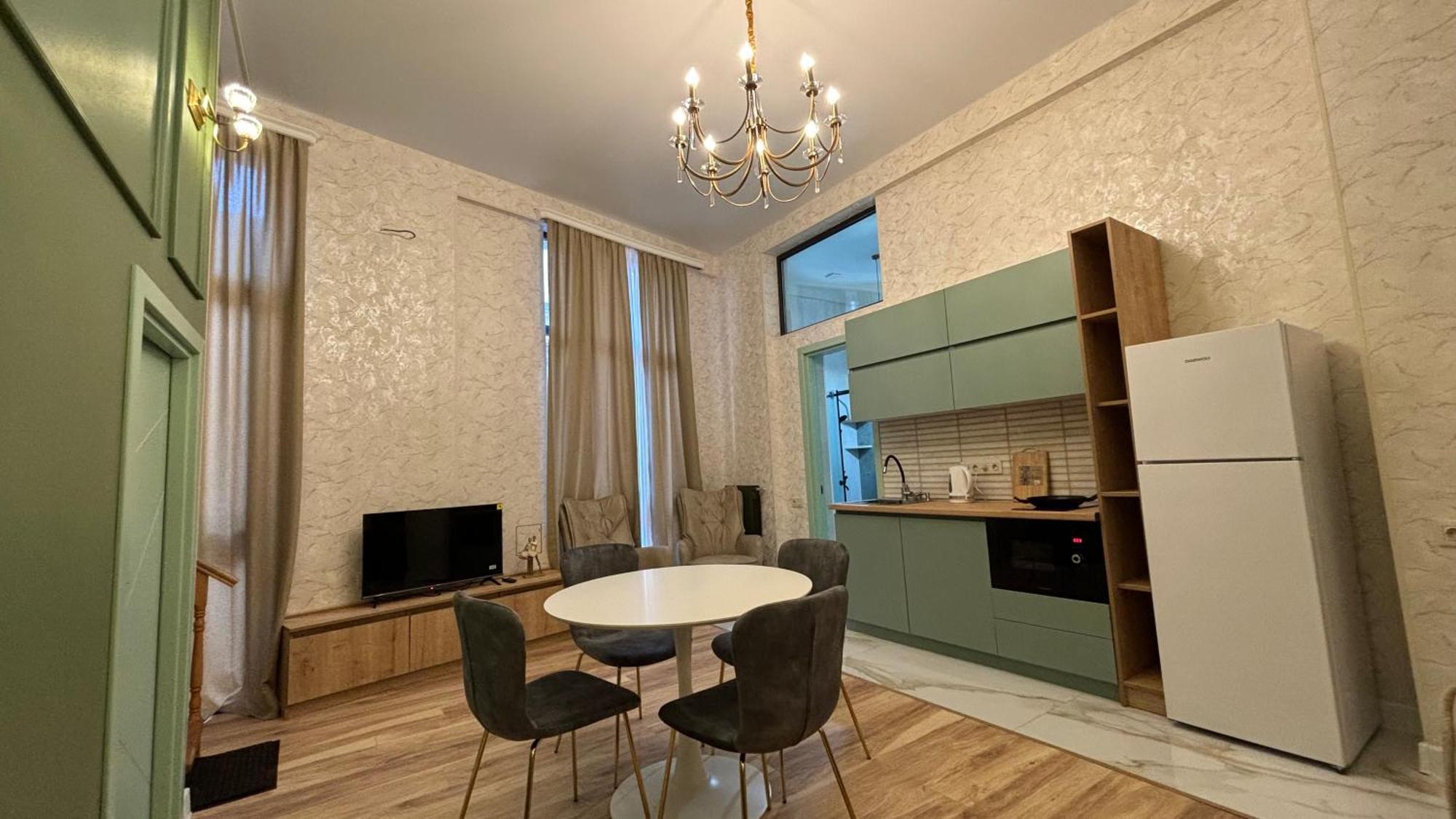 Made With Love Apartment Тбилиси Экстерьер фото
